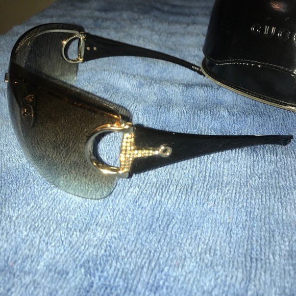 Gucci Sunglasses with Gucci Case