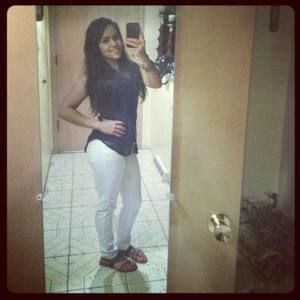 Meet your Posher, Esmeralda