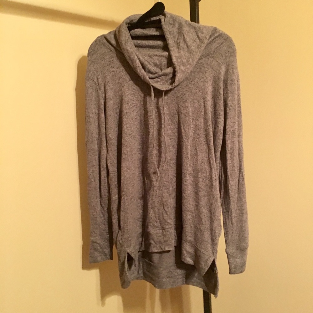 Cute & cozy AERIE funnel-neck tunic