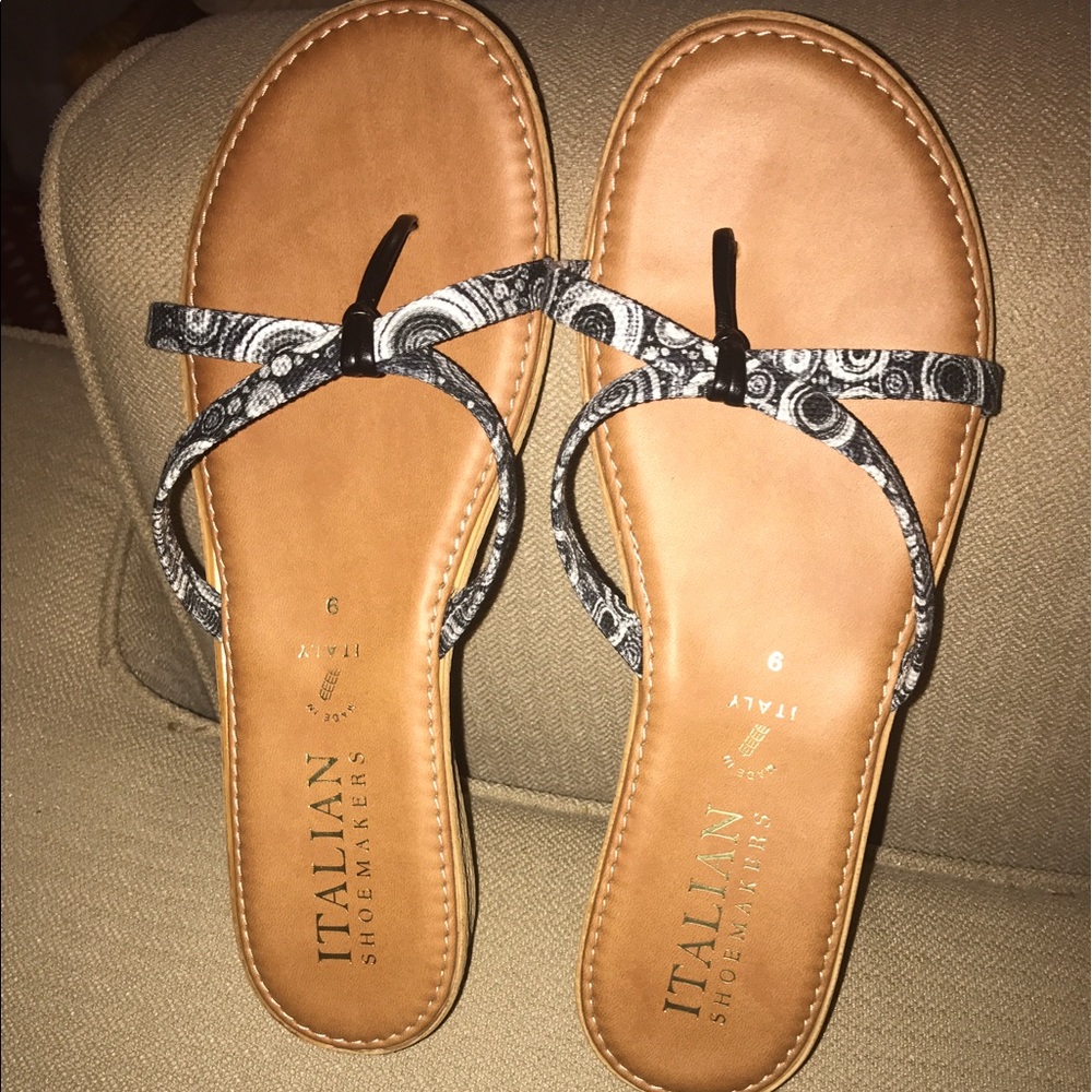 NWOB Italian shoe maker sandals