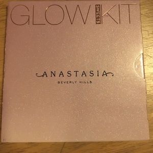 Anastasia Beverly Hills Sweets Glow Kit