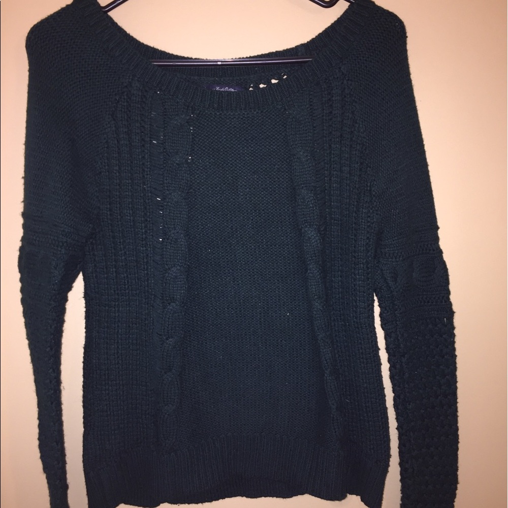 DARK GREEN SWEATER