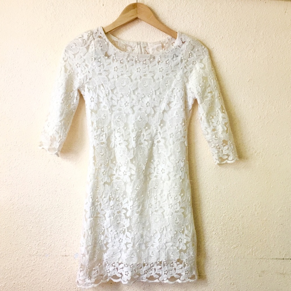 Cisie 🎪 Lace Sheath Dress