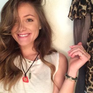 Meet your Posher, Brittani