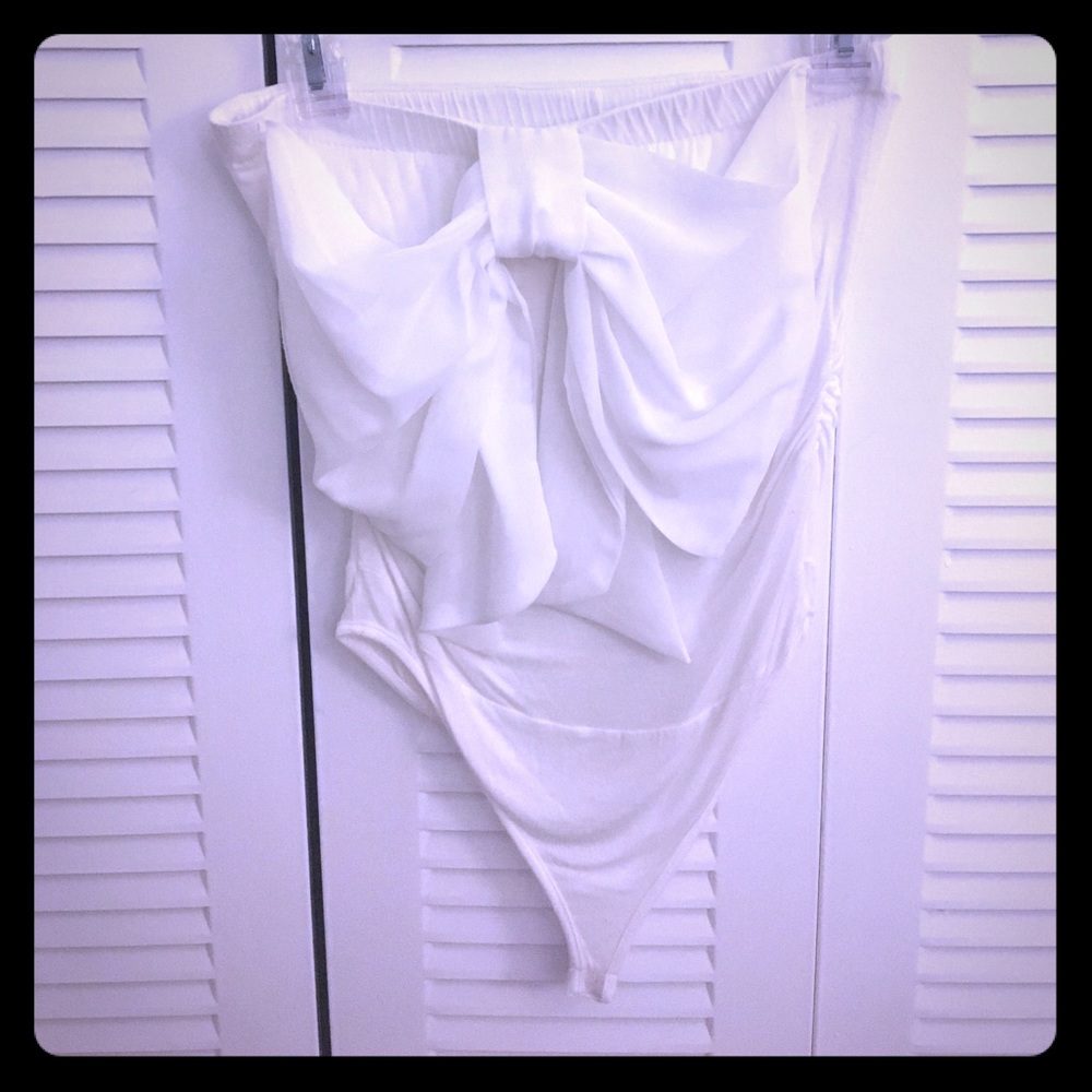 White, Bow front Bodysuit