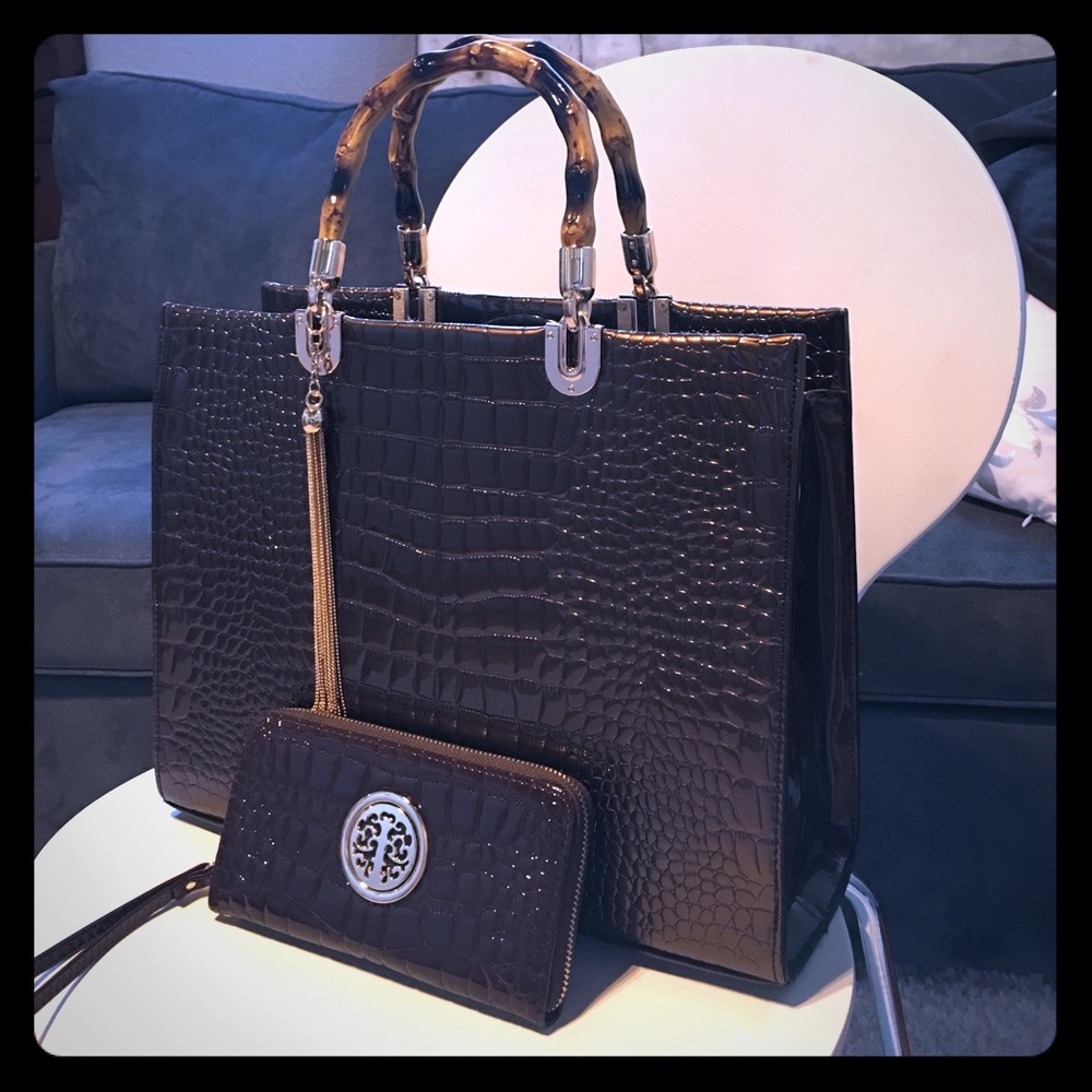 Bronze patent leather style box purse NWOT