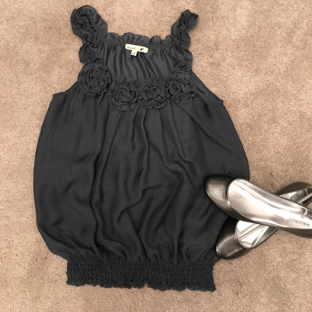 Mine Gray Top
