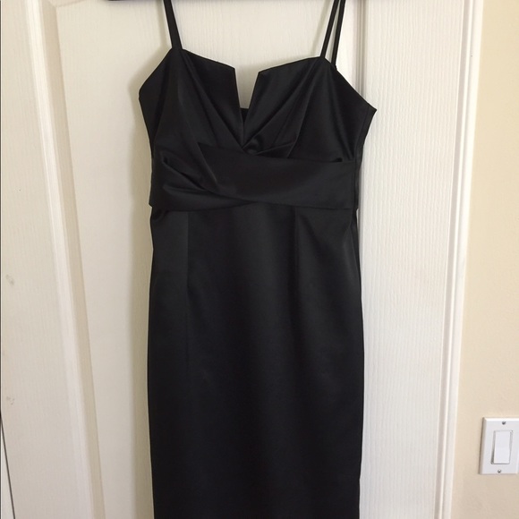 Black tight cocktail dress size 4 - Picture 1 of 7