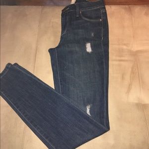 Rachel Roy distressed denim 27