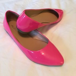 Also pink pointed toe flats