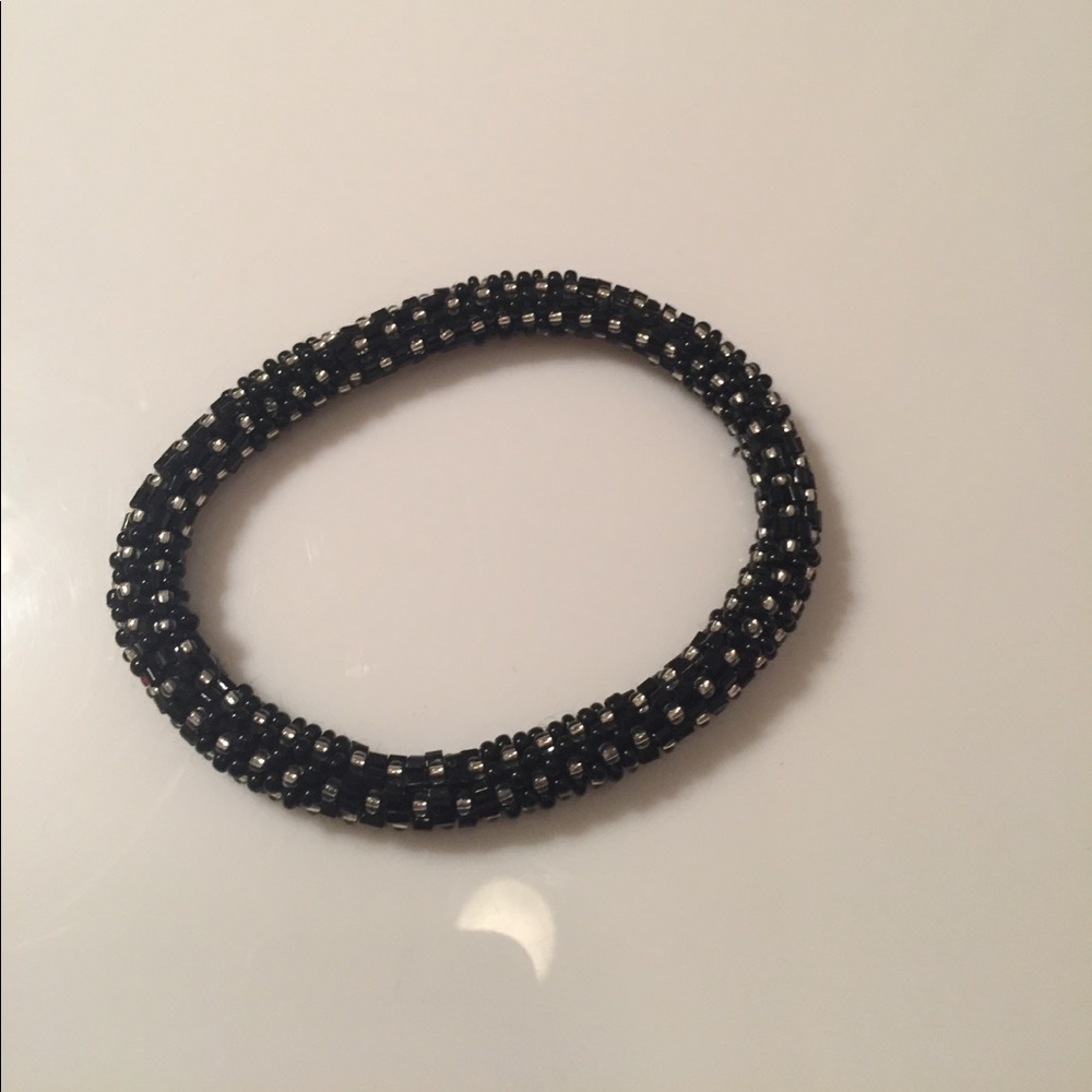 Beaded bracelet bundle! - Picture 2 of 3