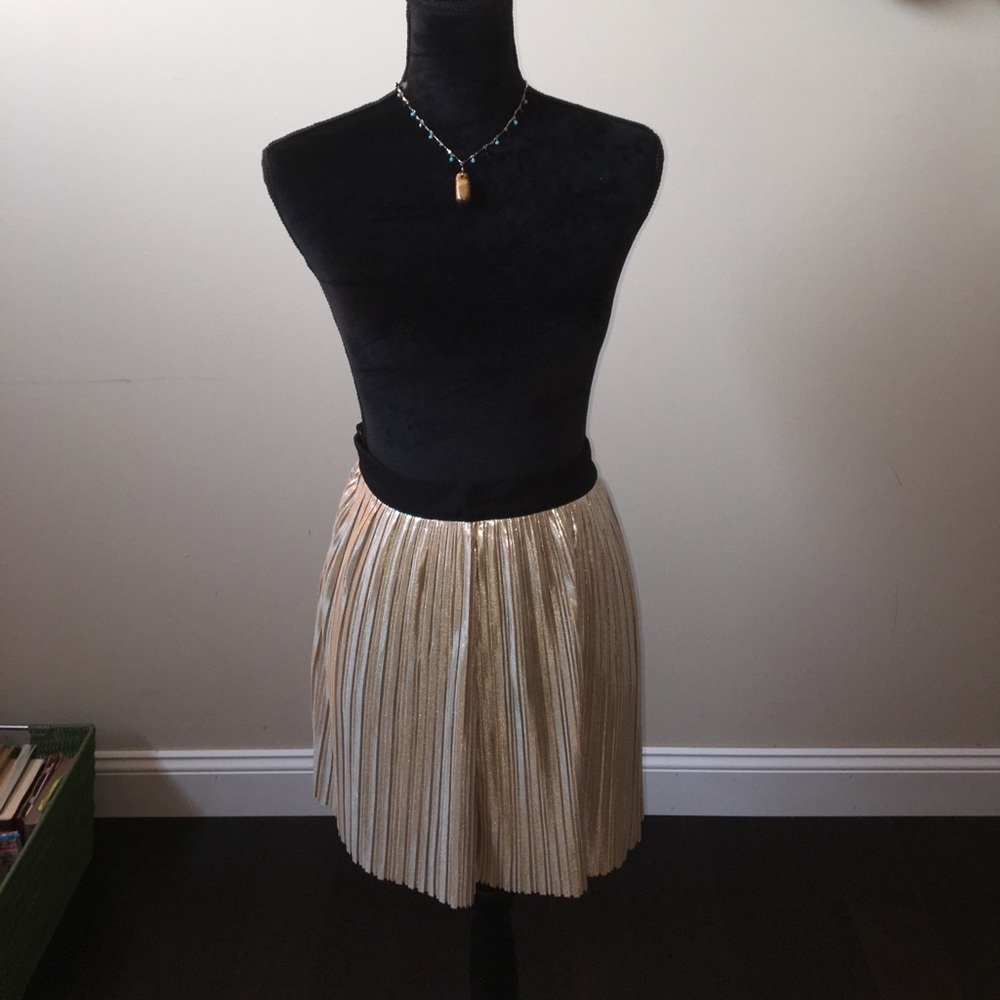Forever 21 Gold Pleated Skirt