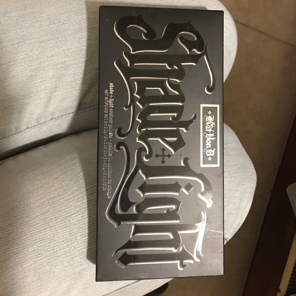 Kat Von D Shade + Light Contour Palette