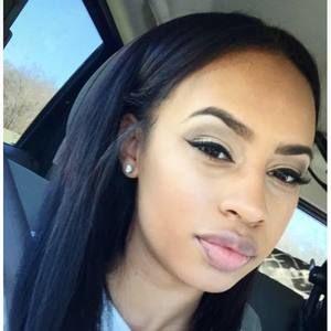 Meet your Posher, Alexus