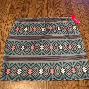 Tribal print skirt new never worn