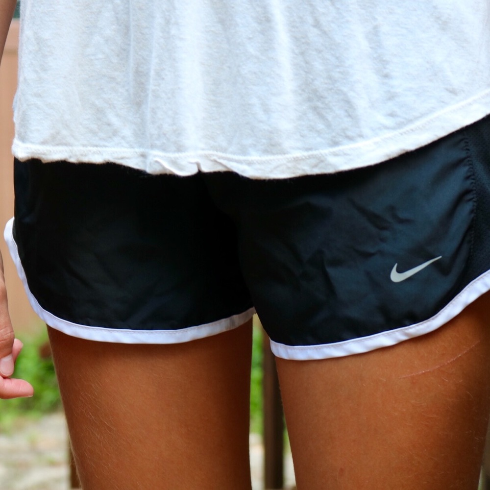 Black nike shorts