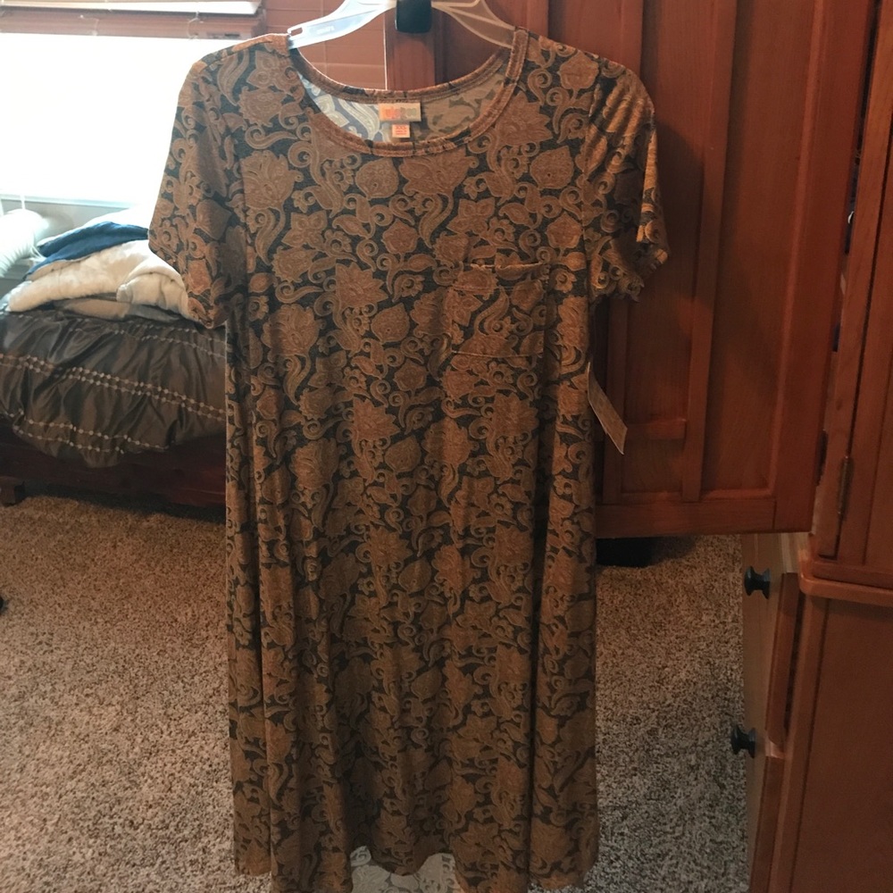 New with tags xxs LuLaRoe Carly