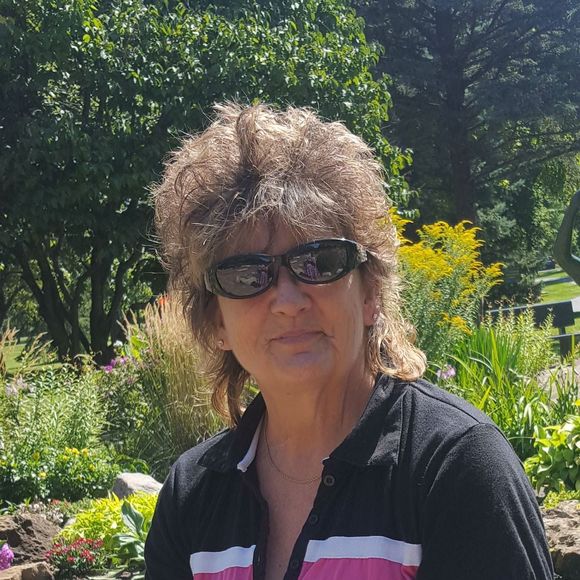 Meet your Posher, Cindy - Picture 1 of 1