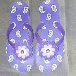 Vera Bradley flip flops