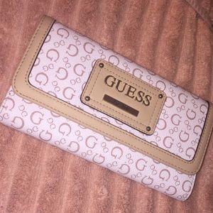 GUESS WALLET !!