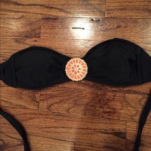 Black Strapless Bikini Top!