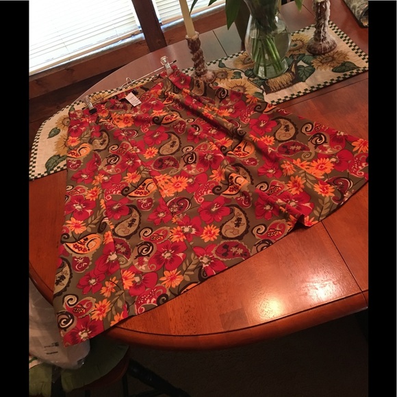 Sag Harbor size 12P Floral 2 piece skirt set - Picture 3 of 5