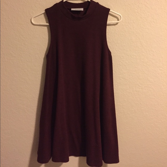 Dresses & Skirts - Burgundy Shift Dress