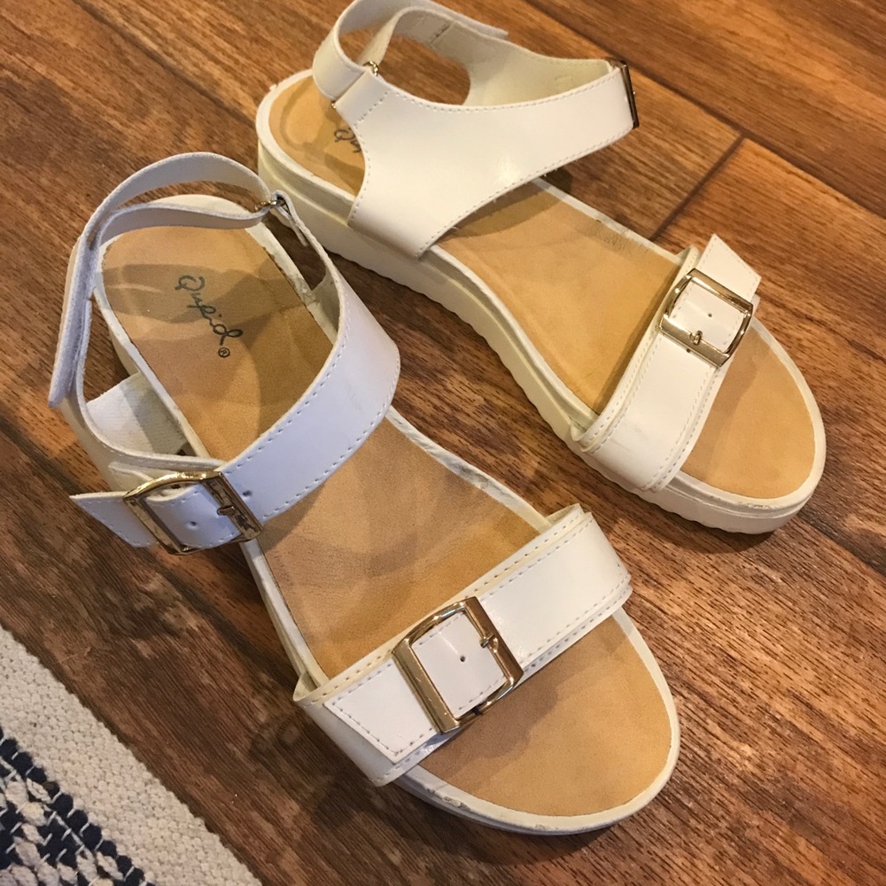 White strap velcro sandals