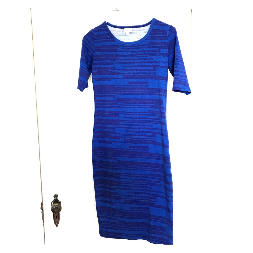 FLASH SALE!! ⭐️ Lularoe Julia XS