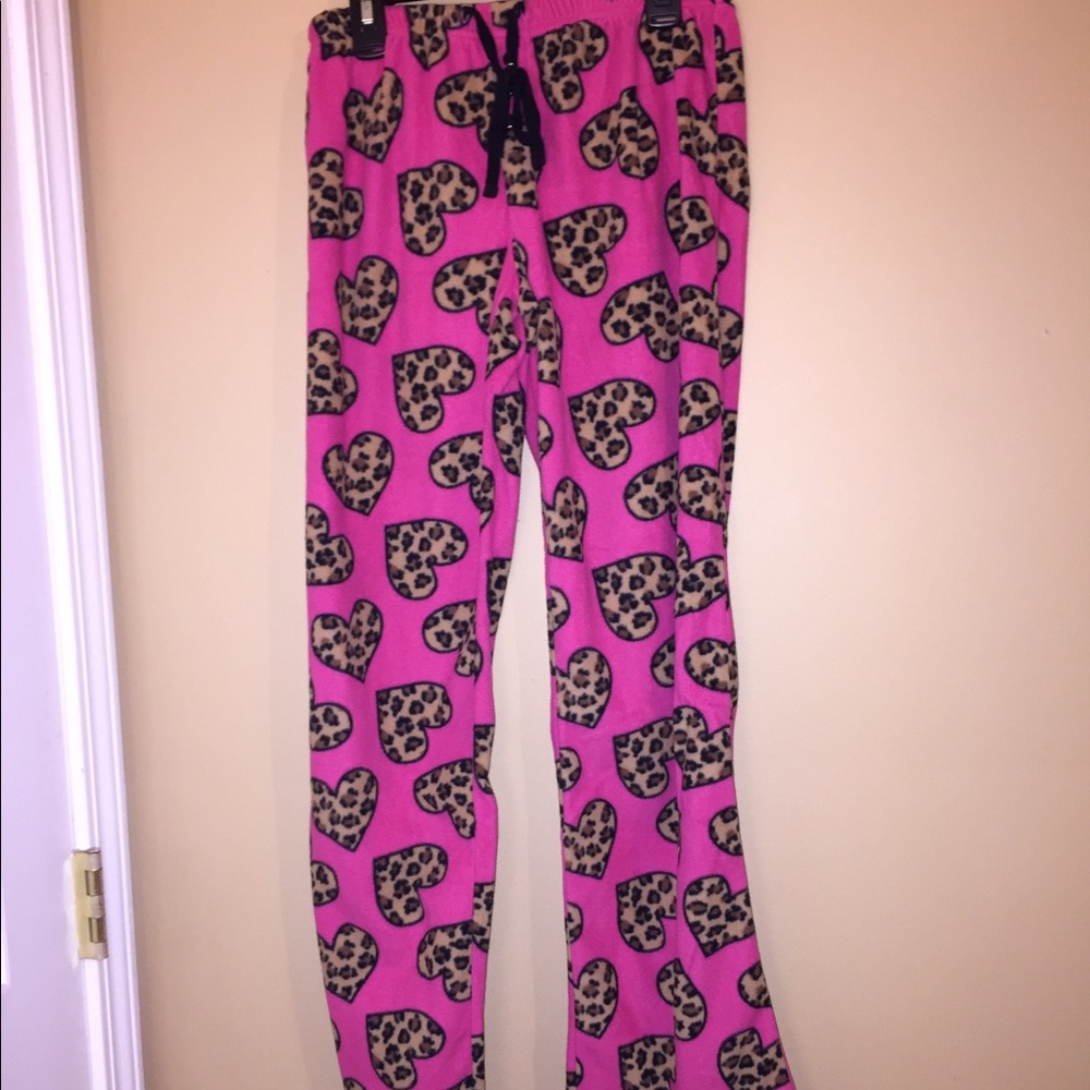 COMFY HEART PAJAMAS
