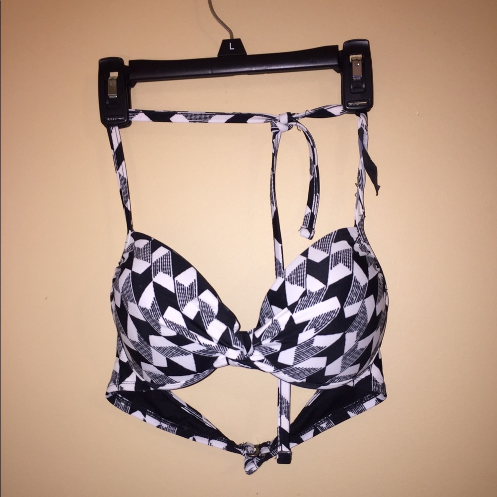 BATHING SUIT TOP