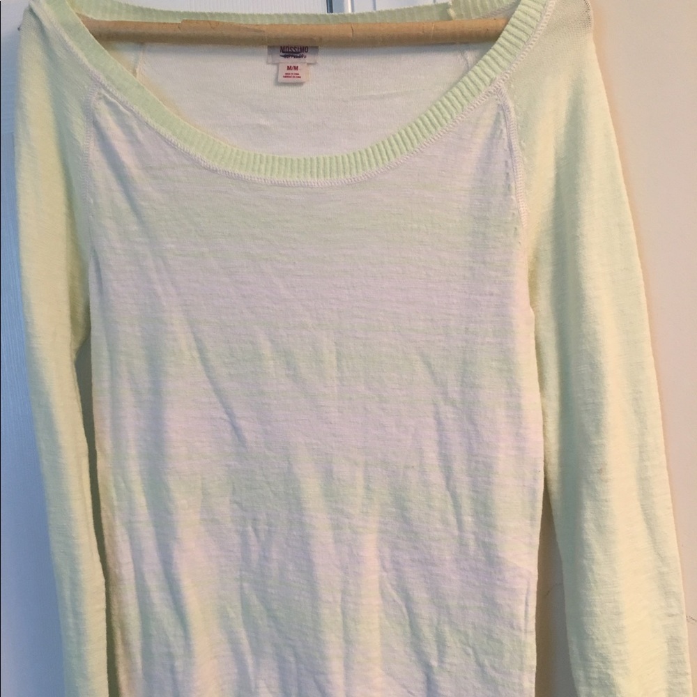 Mossimo cream/green light sweater size medium
