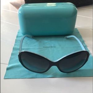 EUC Tiffany & Co sunglasses