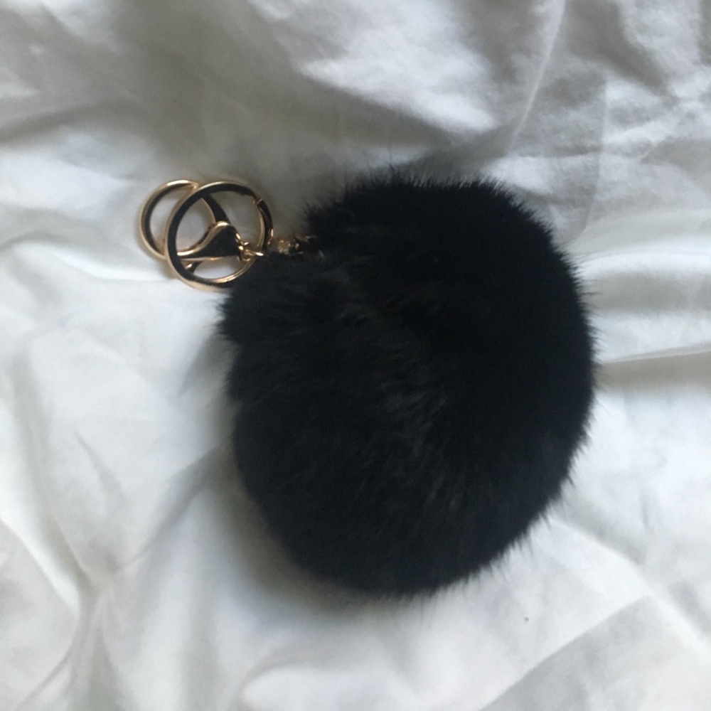 fur Pom Pom keychain