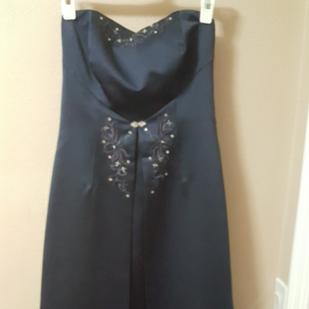 floor length formal dress