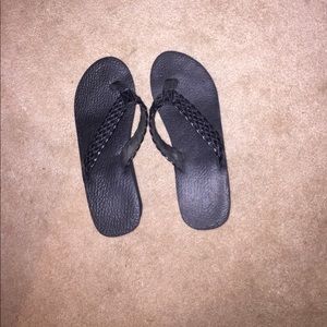 HIGH HEELED FLIP FLOPS