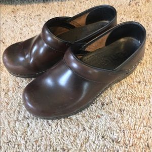 Sanita clogs