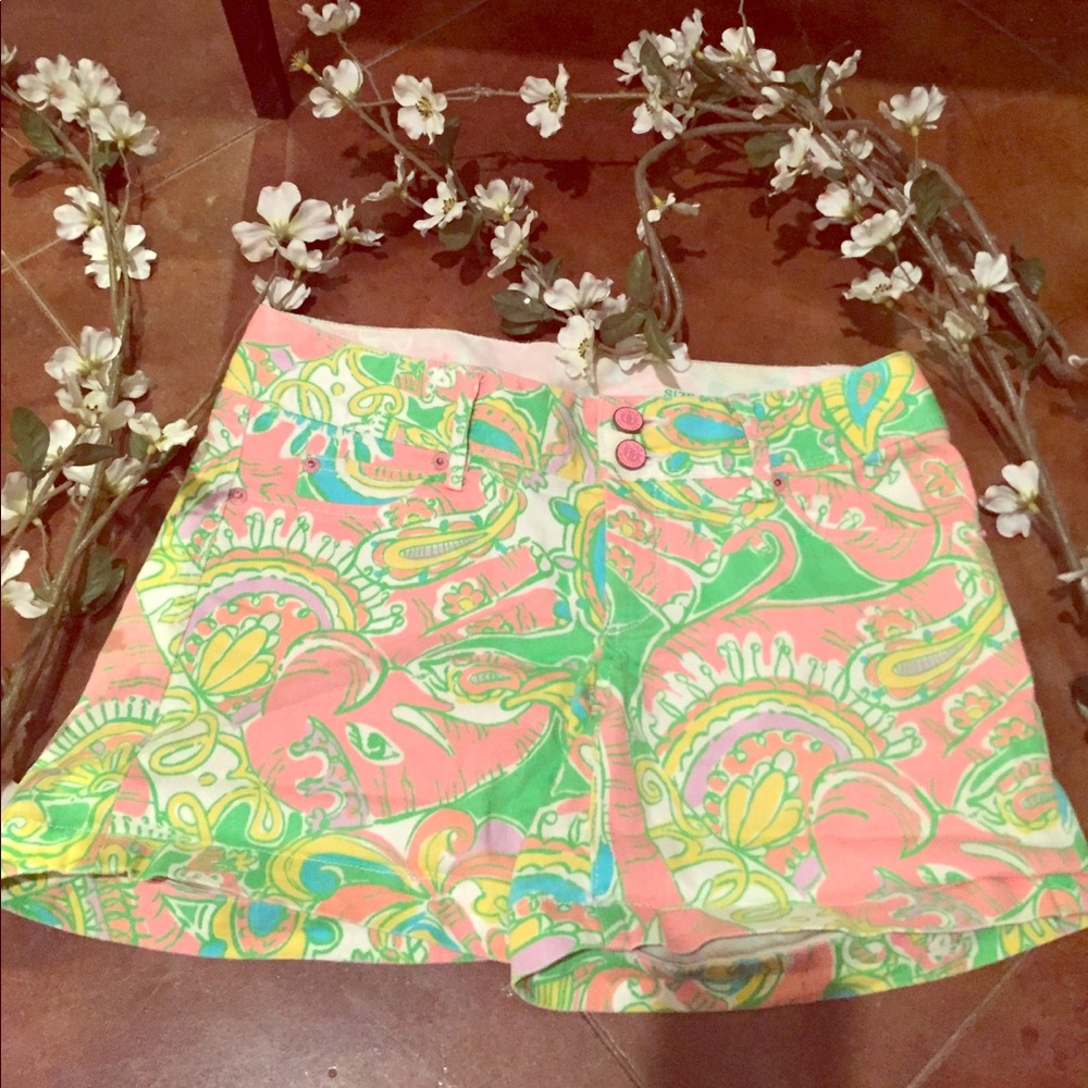 Chin chin lilly shorts!
