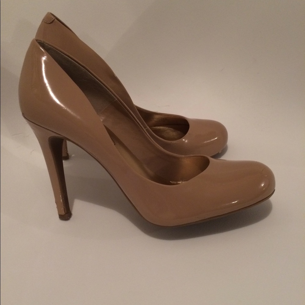 Jessica Simpson nude patent 4 inch pump Sz 8.5