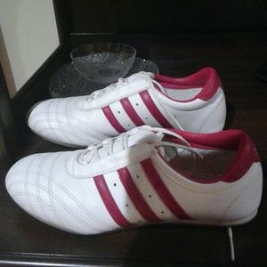 Adidas ladies leather sneakers