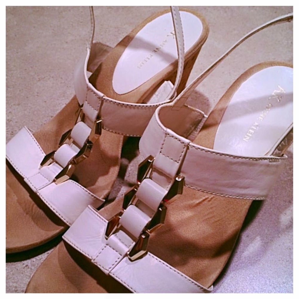 Anne Klein like new! Size 9.5