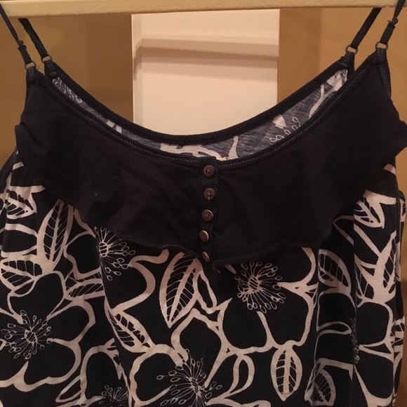 Top - Picture 2 of 2