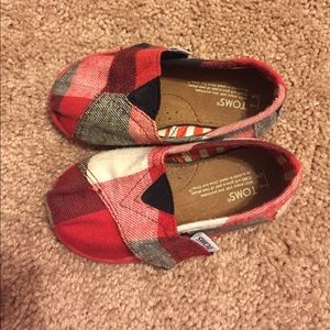 Toms