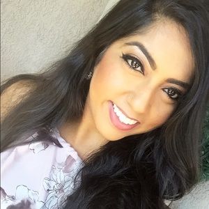 Meet your Posher, Shahmaila