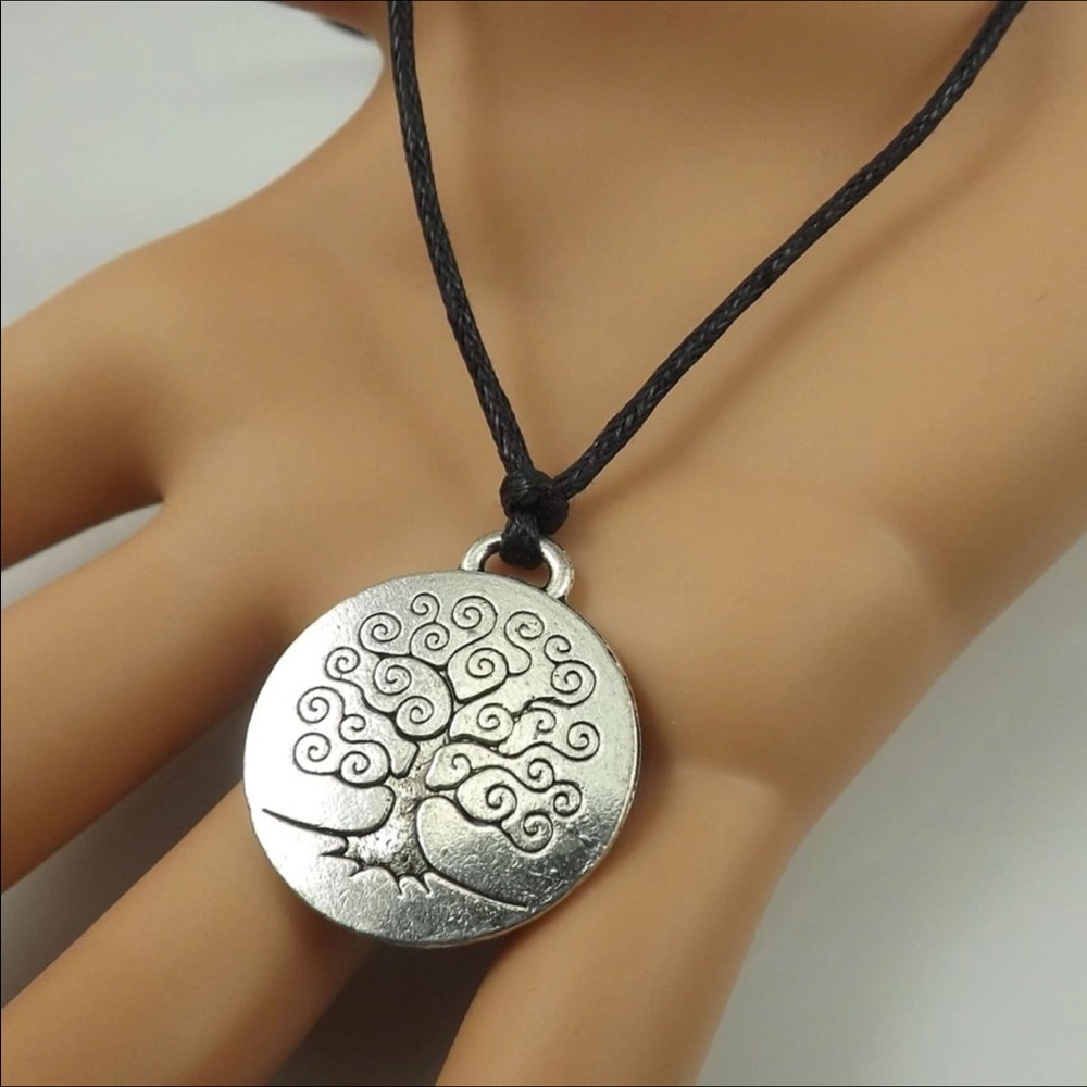 TREE OF LIFE ADJUSTABLE NECKLACE