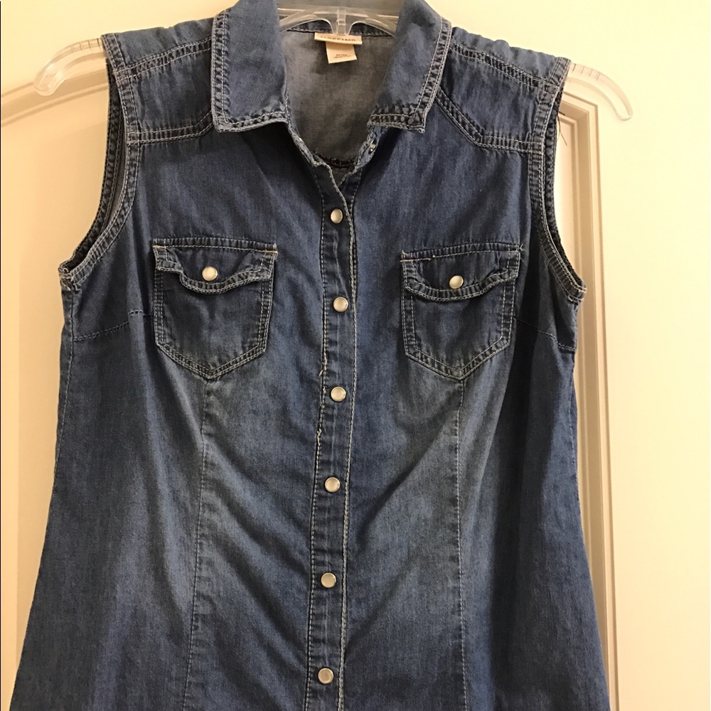 Sleeveless, denim, shirt