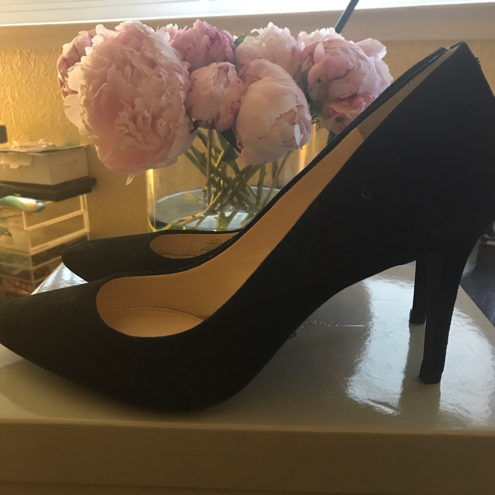 Jessica Simpson Lory Black Suede Heels