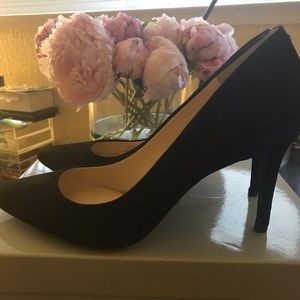 Jessica Simpson Lory Black Suede Heels