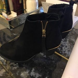 Steve Madden Black Suede and Gold Booties!!