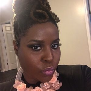 Meet your Posher, Malissa